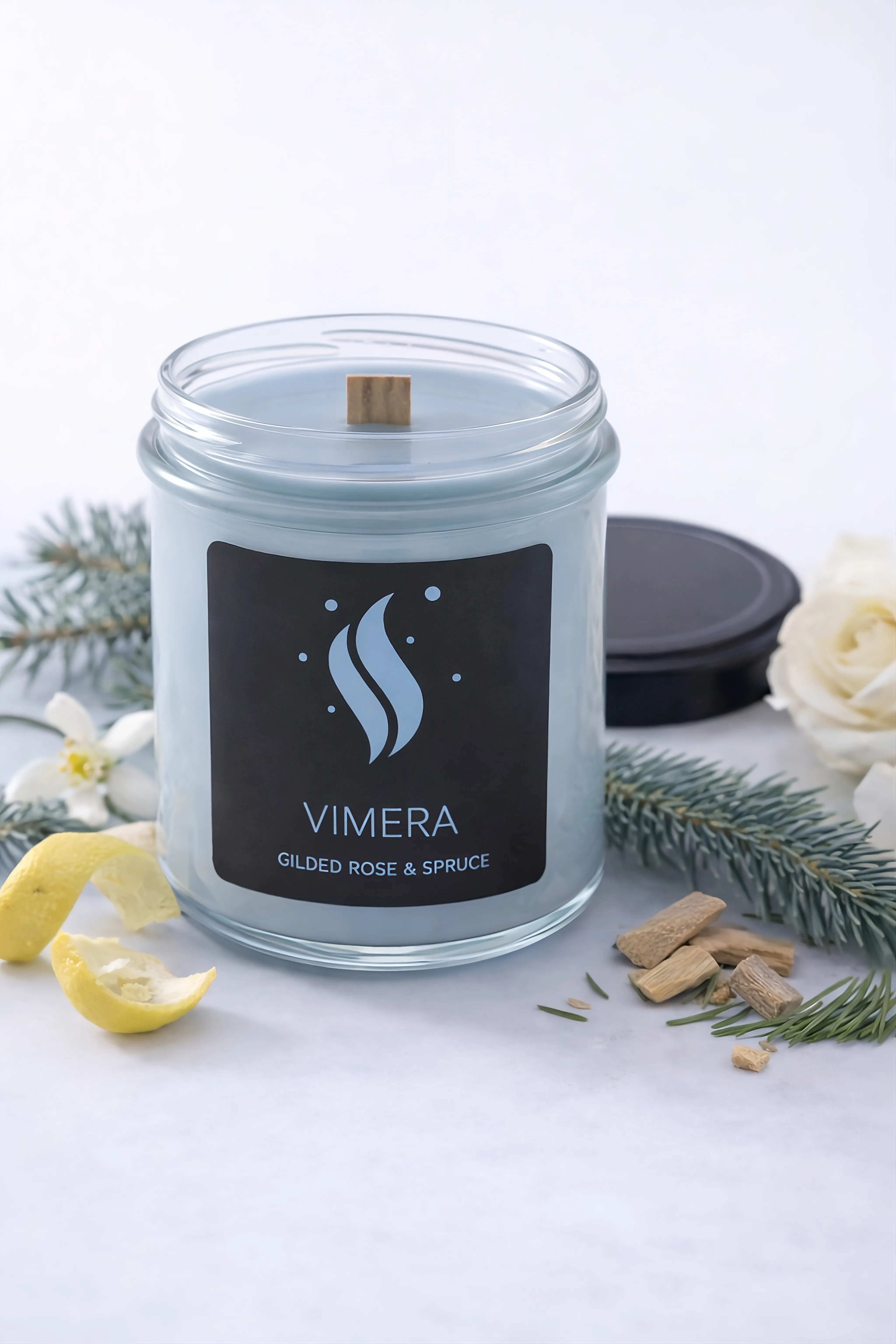 Ароматична свічка Gilded Rose & Spruce варіант 1 - купити у Vimera